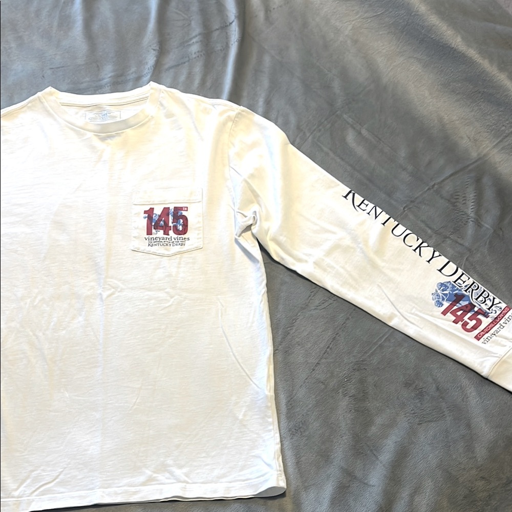 Men’s Kentucky Derby Vineyard Vines Long Sleeve size S.
